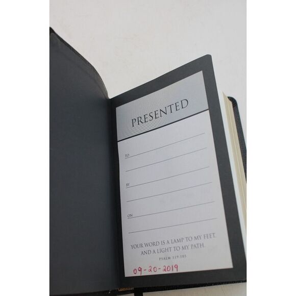 Amplified Thinline Bible, Compact, Bonded Leather, Black - Picture 5 of 13